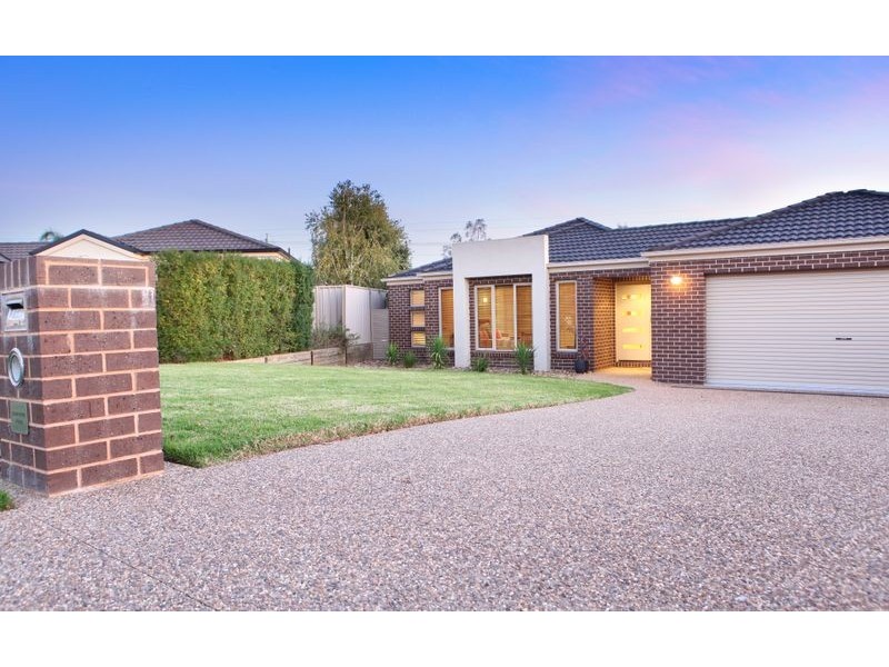 21 Cassinia Court, Thurgoona NSW 2640