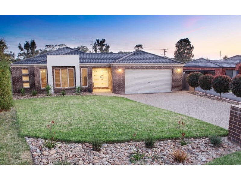 21 Cassinia Court, Thurgoona NSW 2640