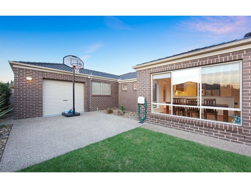 21 Cassinia Court, Thurgoona NSW 2640