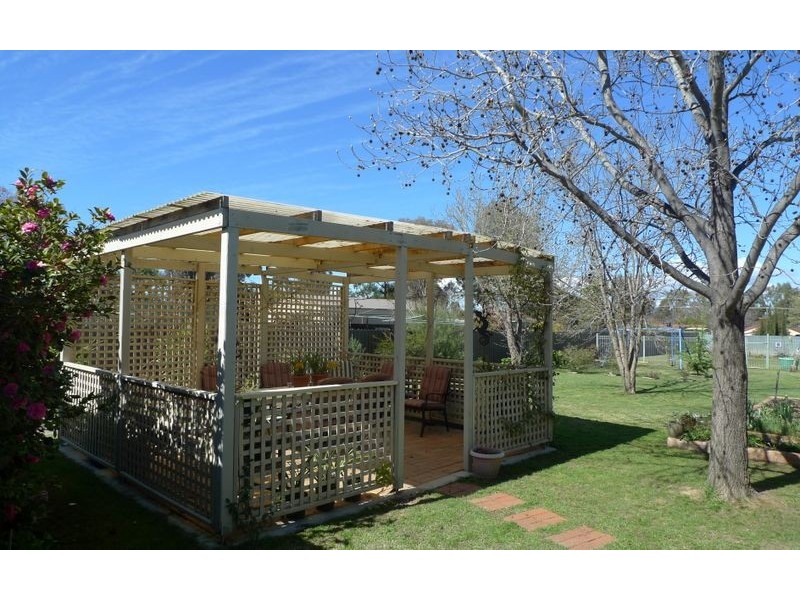 110 Pell Street, Howlong NSW 2643