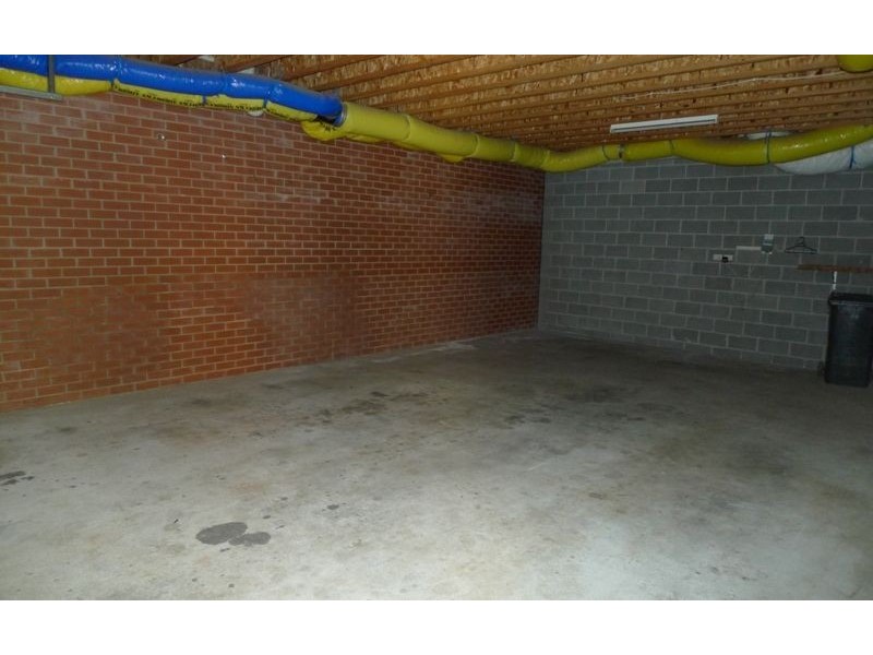 16 Pilbara Place, East Albury NSW 2640