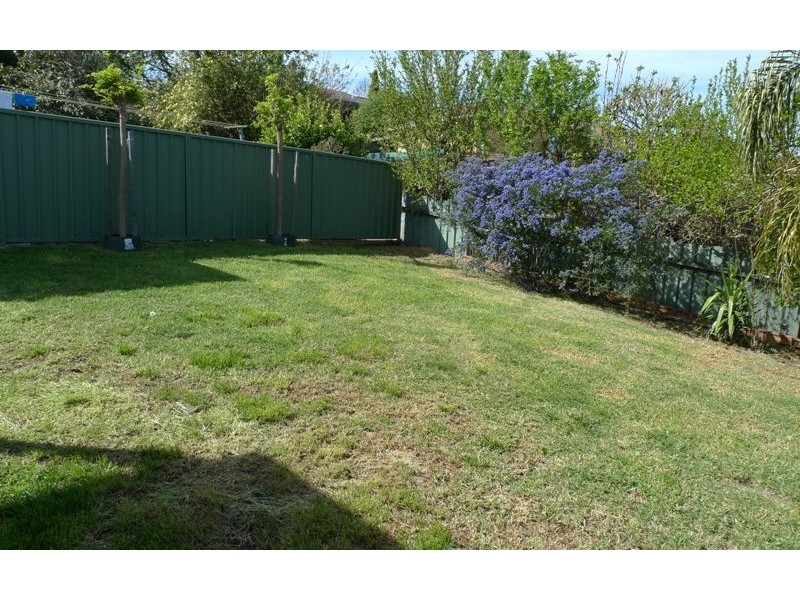 16 Pilbara Place, East Albury NSW 2640