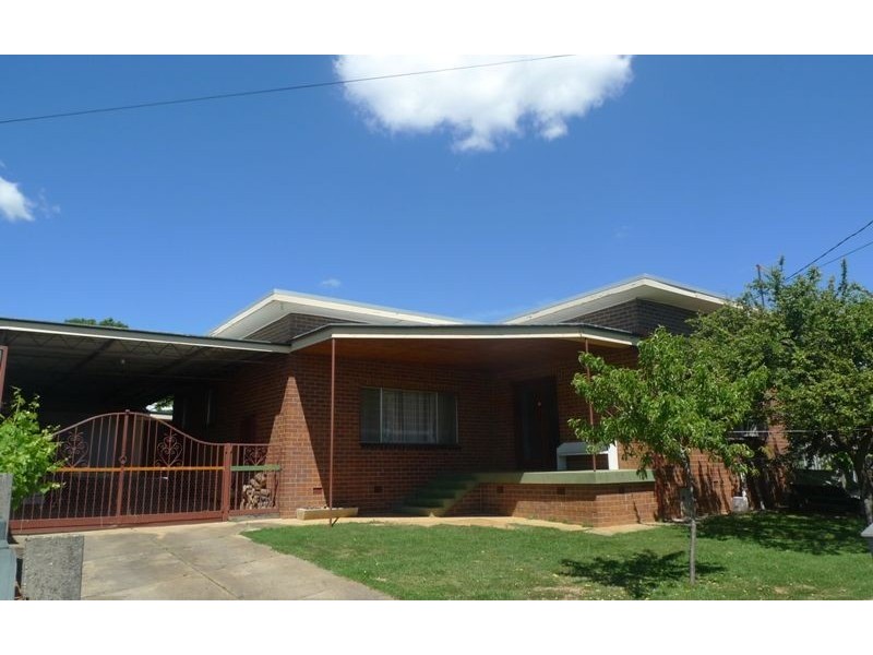 12 Dick Street, Wodonga VIC 3690