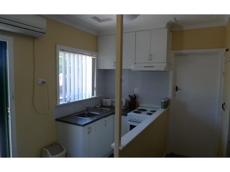 4/367 Fallon Street, Lavington NSW 2641