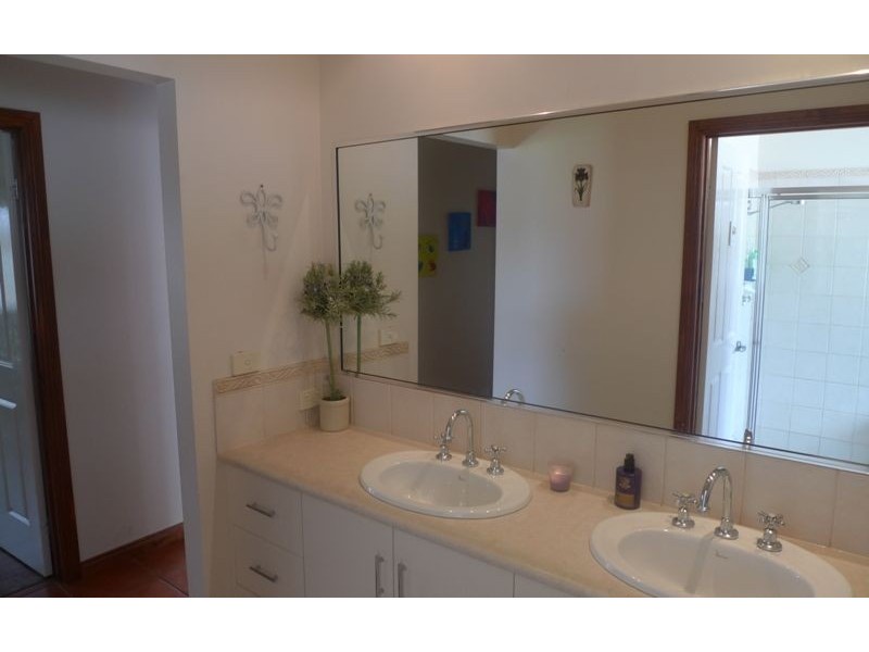 3 Devlin Court, Thurgoona NSW 2640