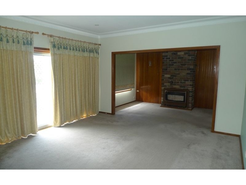 366 Sioux Court, Lavington NSW 2641