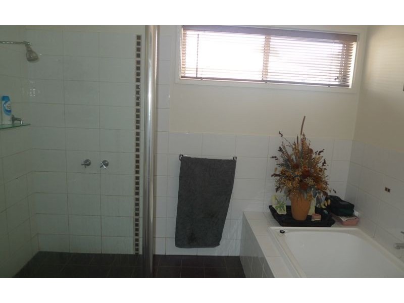1/743 Ryan Road, Lavington NSW 2641