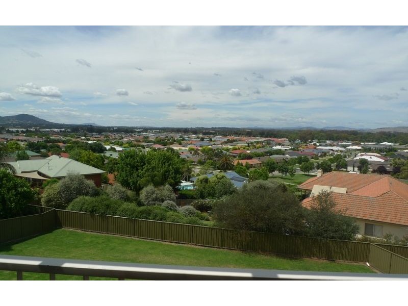 44 Sunrise Terrace, East Albury NSW 2640