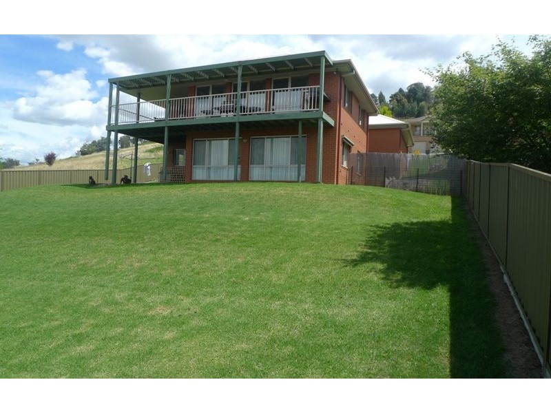 44 Sunrise Terrace, East Albury NSW 2640