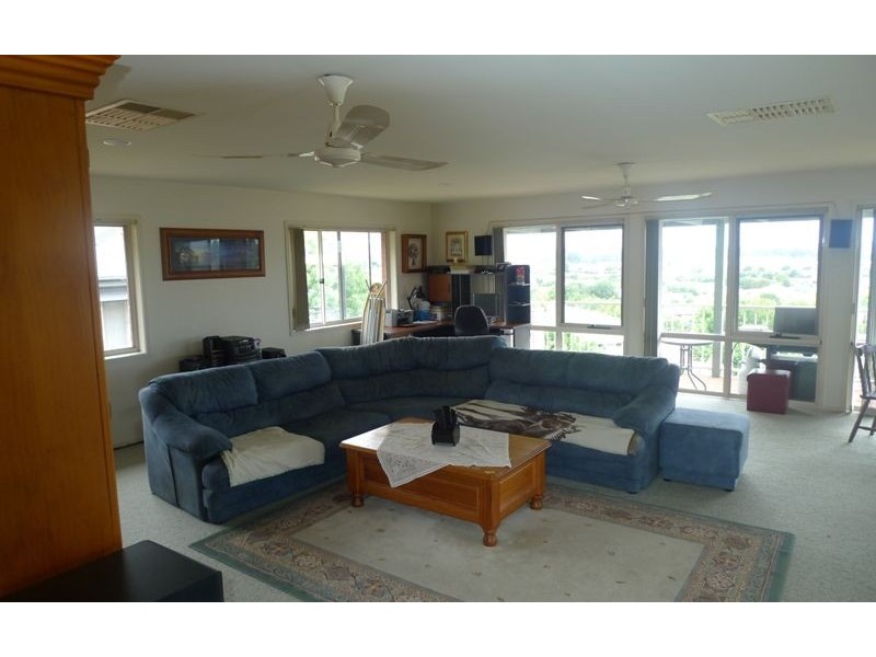 44 Sunrise Terrace, East Albury NSW 2640