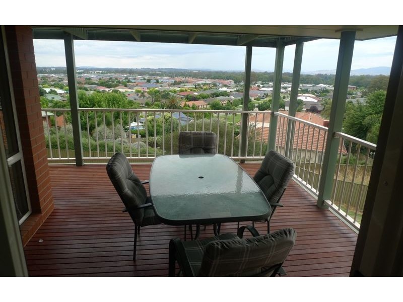 44 Sunrise Terrace, East Albury NSW 2640