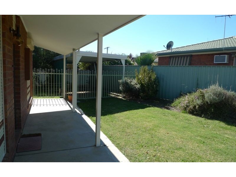2/7 Jasper Place, Wodonga VIC 3690