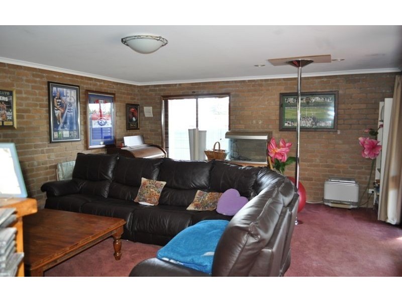 335 Parkland Crescent, Lavington NSW 2641
