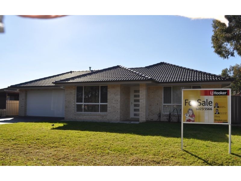 376 Kaitlers Road, Lavington NSW 2641