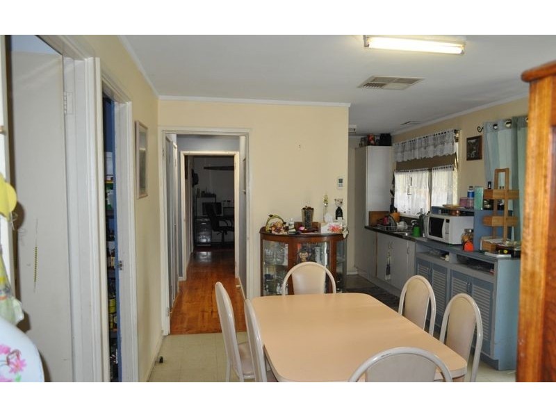 32 Goolagar Crescent, Lavington NSW 2641