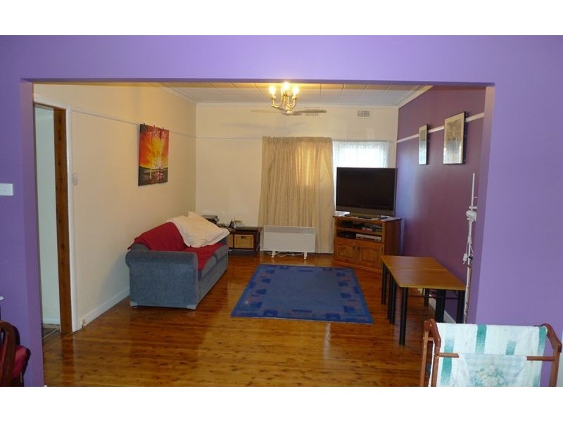 473 Kotthoff Street, Lavington NSW 2641