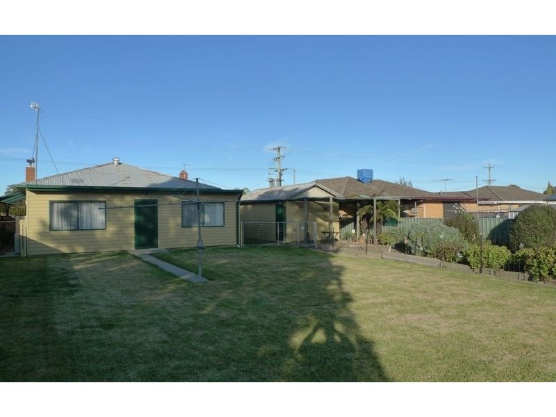 473 Kotthoff Street, Lavington NSW 2641