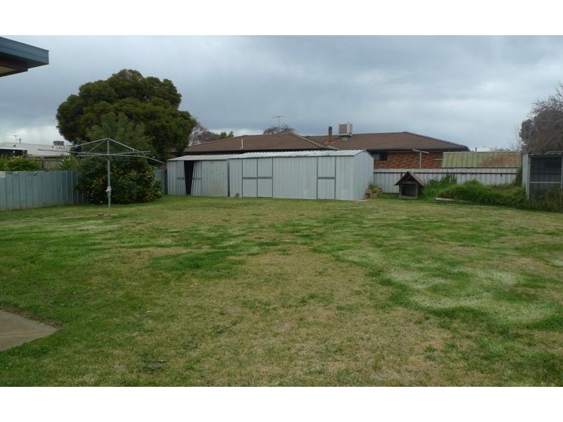 119 Redlands Road, Corowa NSW 2646