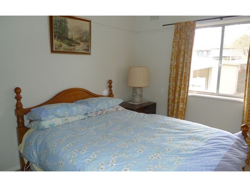 19 Jitema Street, Dartmouth VIC 3701