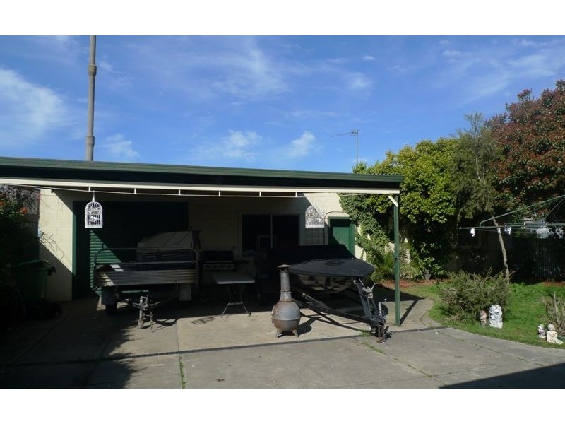 828 Mate Street, Albury NSW 2640