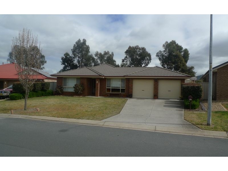 31 Daysdale Way, Thurgoona NSW 2640