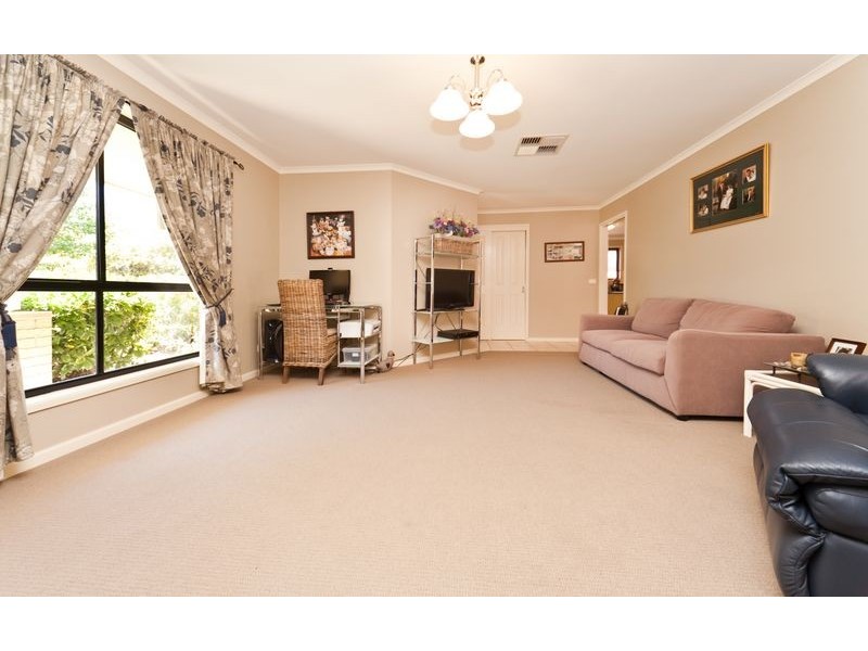 49 Daysdale Way, Thurgoona NSW 2640