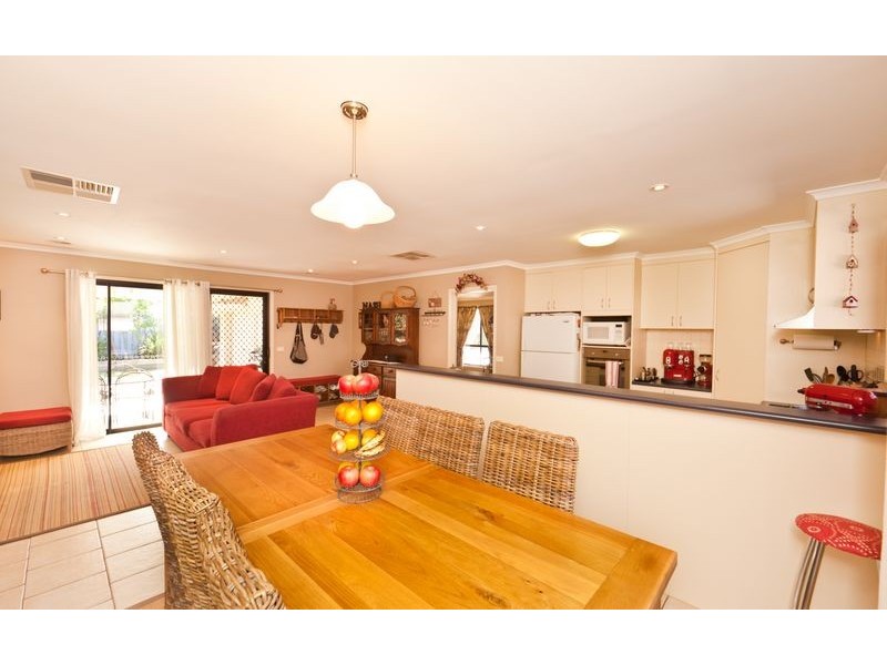 49 Daysdale Way, Thurgoona NSW 2640