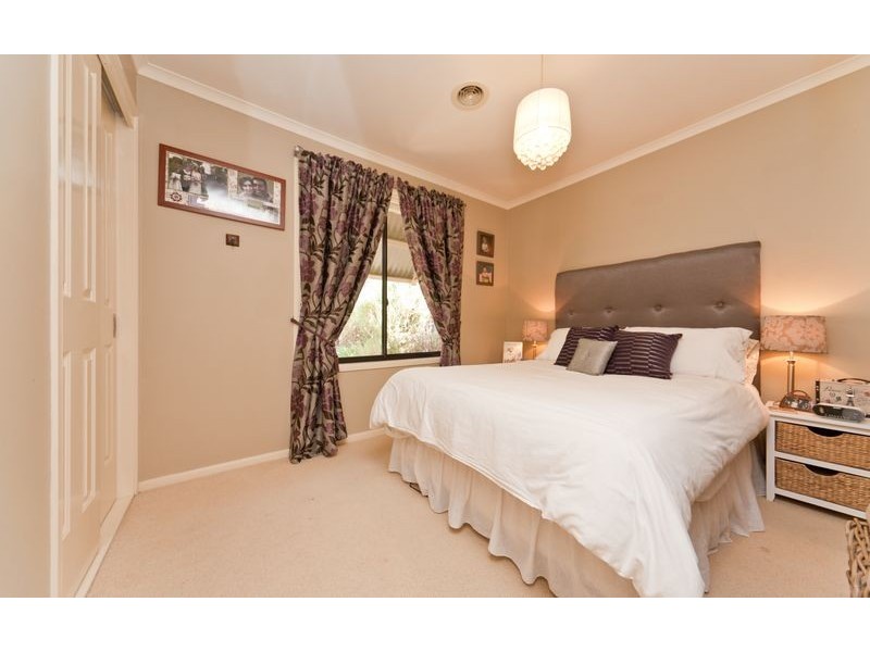 49 Daysdale Way, Thurgoona NSW 2640