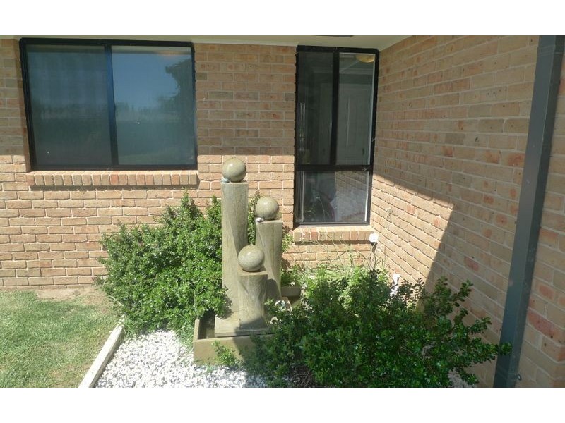 5 Emily Court, Howlong NSW 2643