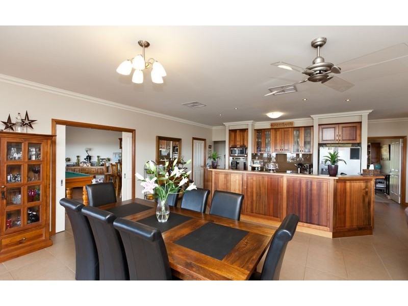 91 Alexandra Way, Table Top NSW 2640
