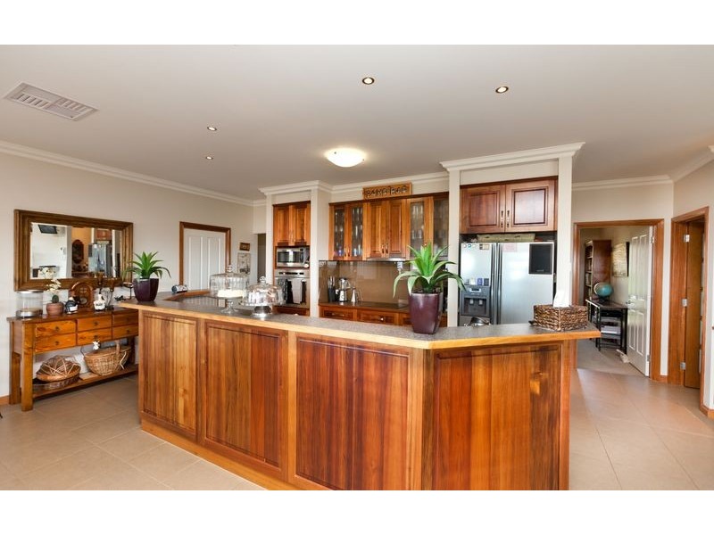 91 Alexandra Way, Table Top NSW 2640