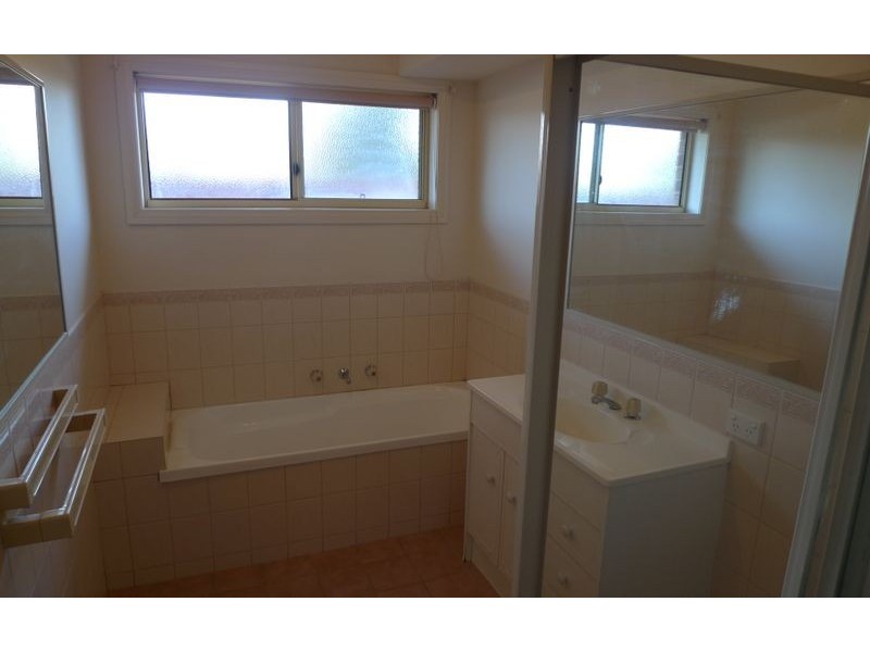 1/508 Kemp Street, Lavington NSW 2641