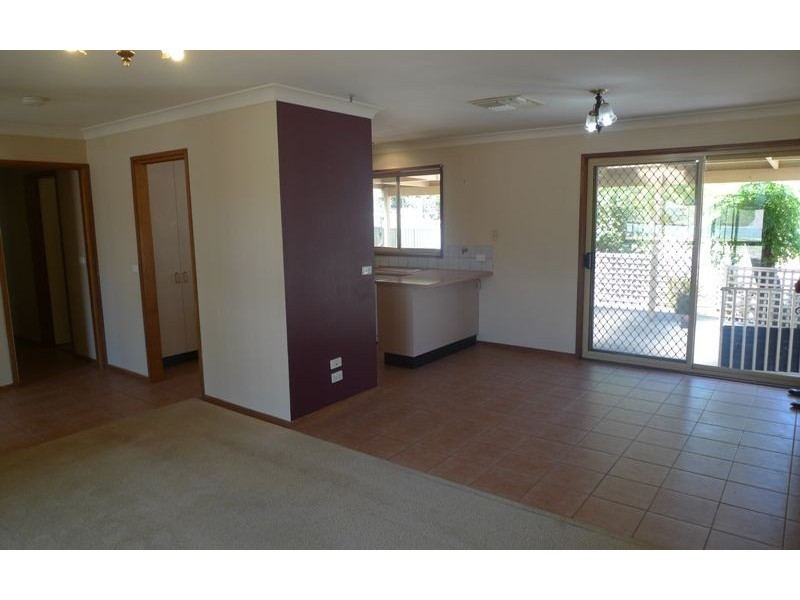 15 Maryville Way, Thurgoona NSW 2640