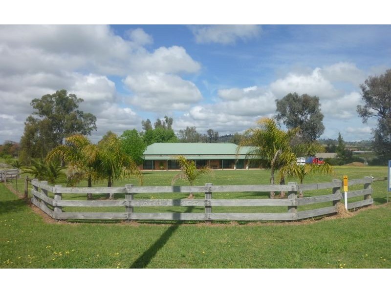 280 Tynan Road, Table Top NSW 2640