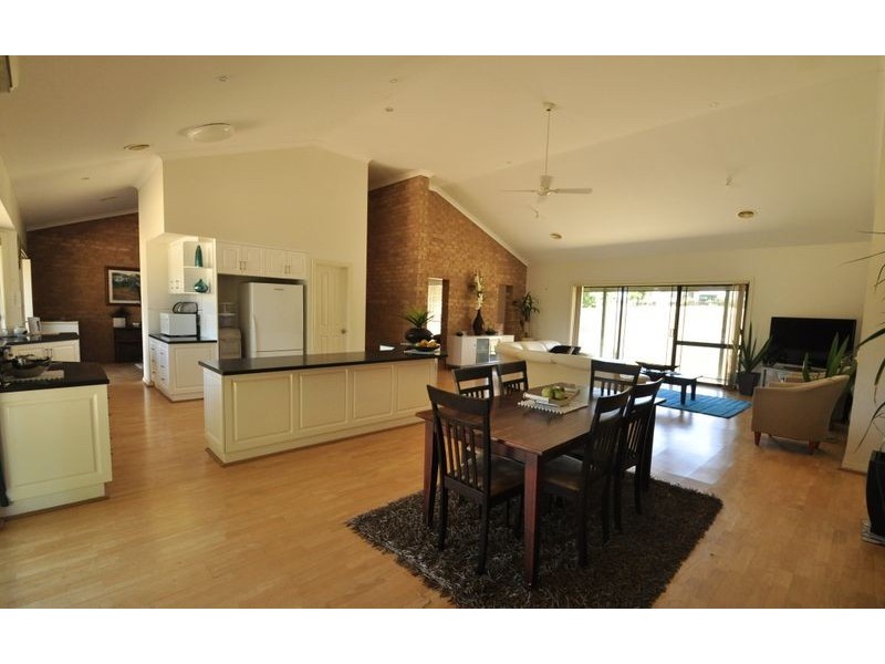 280 Tynan Road, Table Top NSW 2640