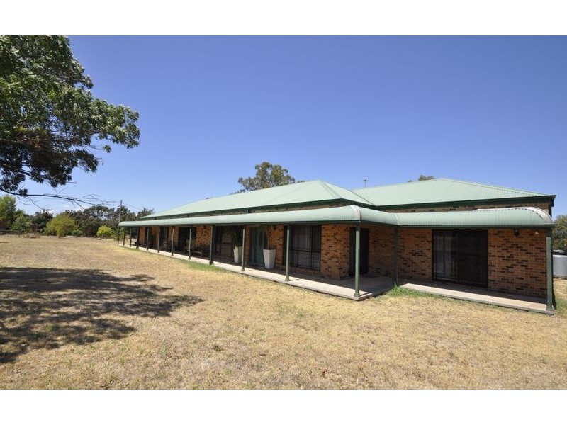 280 Tynan Road, Table Top NSW 2640