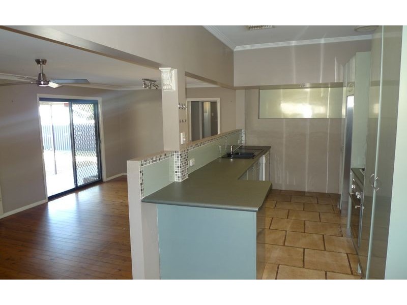 387 Eden Street, Lavington NSW 2641