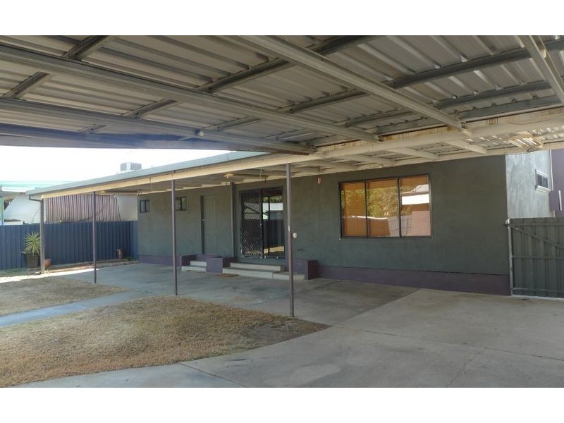 387 Eden Street, Lavington NSW 2641