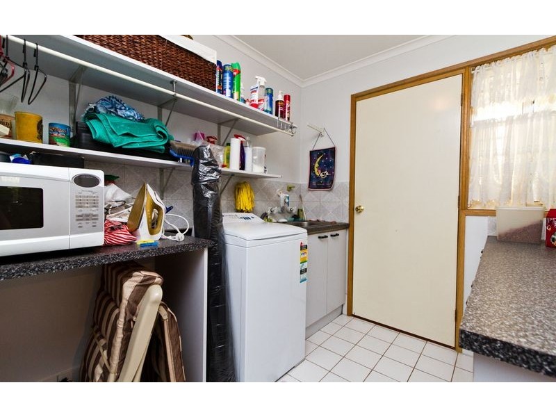 73 Southernview Drive, West Albury NSW 2640