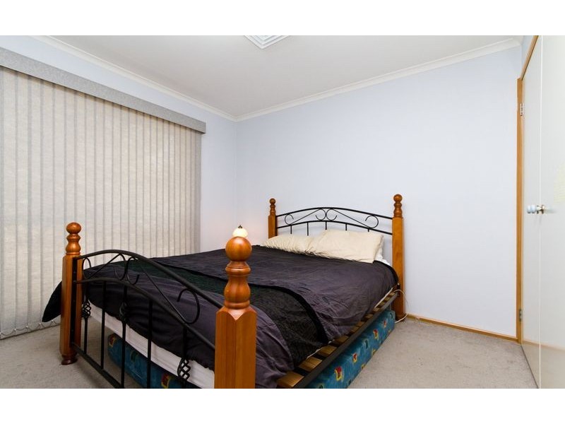 73 Southernview Drive, West Albury NSW 2640