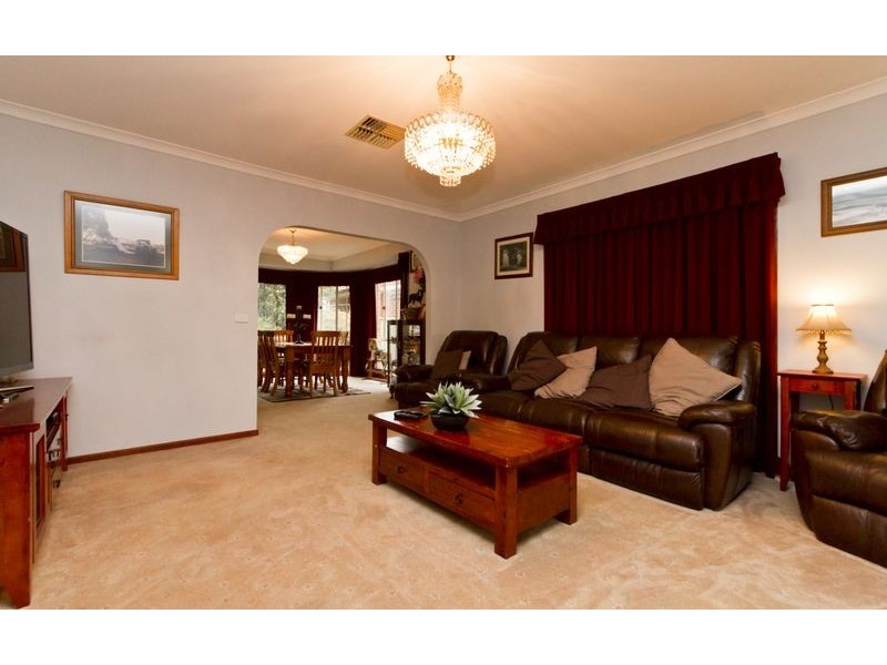 22 Sarson Road, Lavington NSW 2641