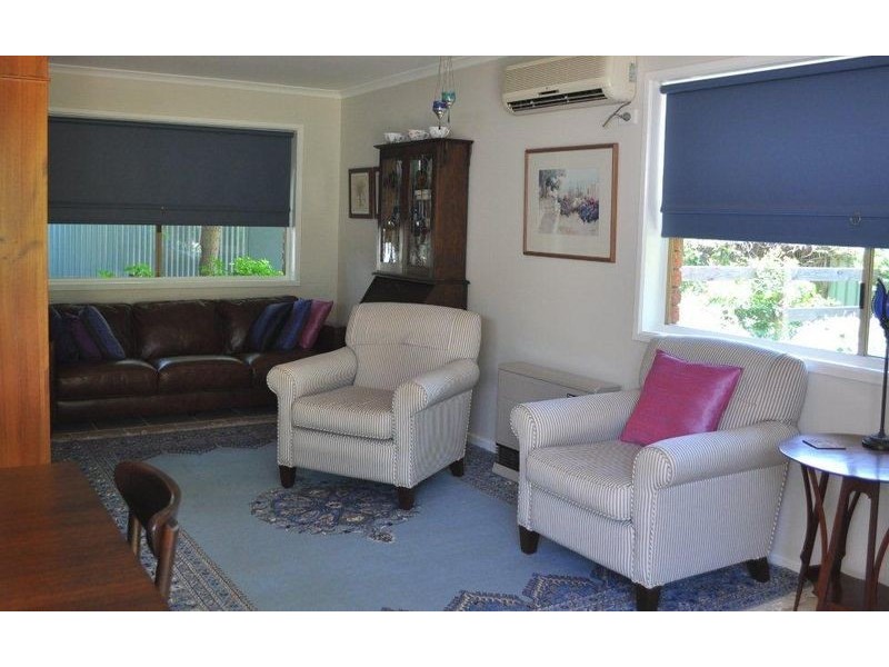 13 Troon Court, Thurgoona NSW 2640