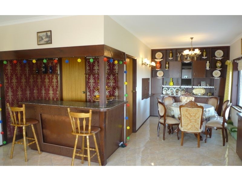 583 Whinray Crescent, East Albury NSW 2640