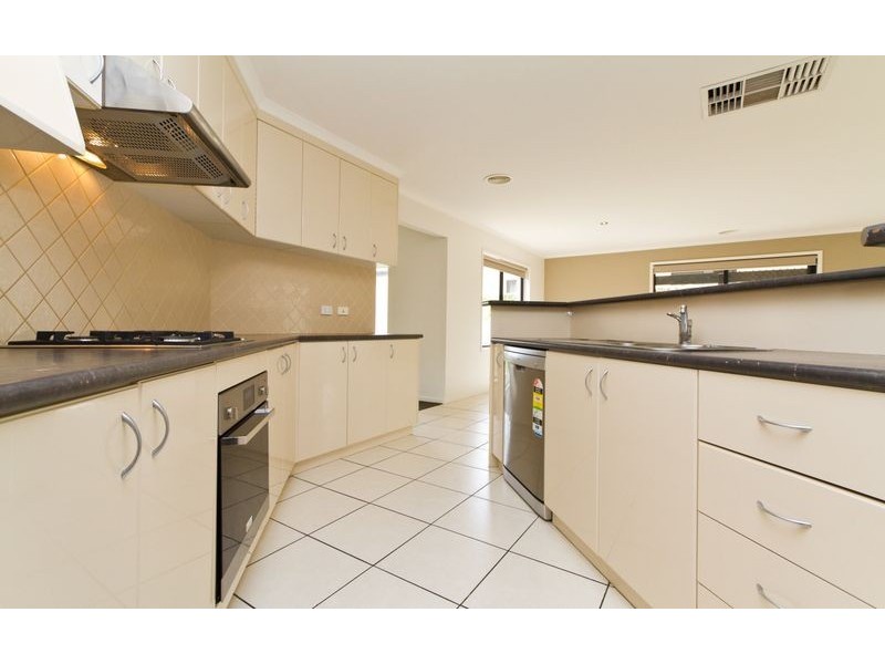 11 Dalton Avenue, Wodonga VIC 3690