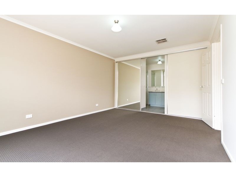 11 Dalton Avenue, Wodonga VIC 3690