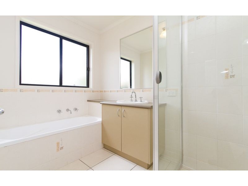 11 Dalton Avenue, Wodonga VIC 3690