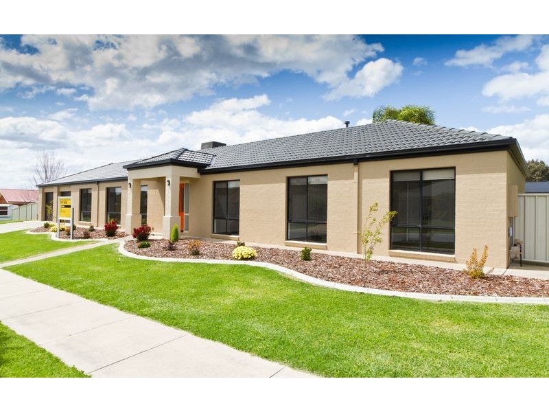 11 Dalton Avenue, Wodonga VIC 3690