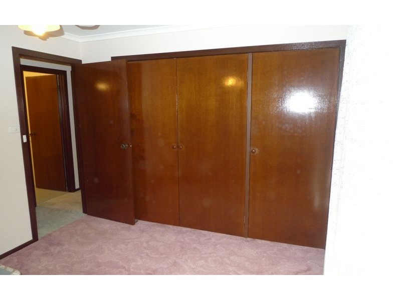 1/410 Kotthoff Street, Lavington NSW 2641