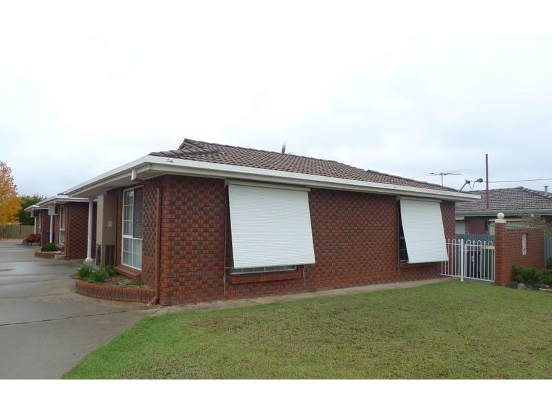 1/410 Kotthoff Street, Lavington NSW 2641