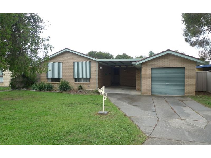 332 Haines Court, Lavington NSW 2641